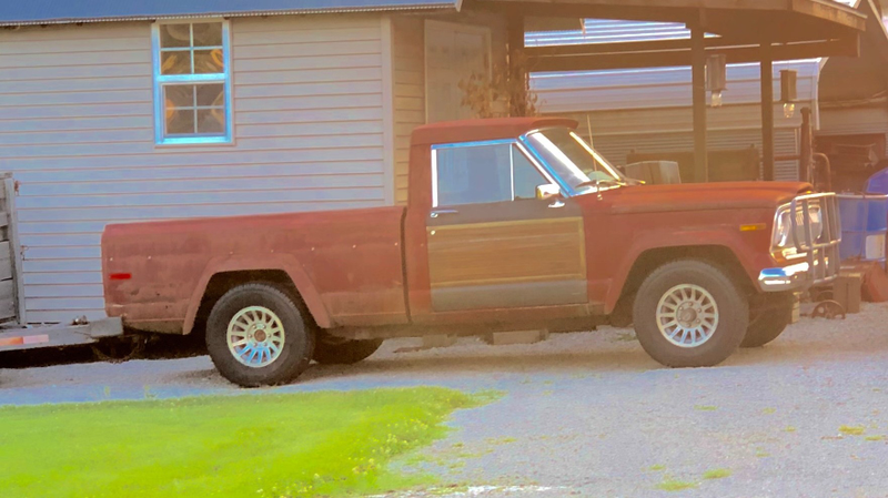 Sorry about the crappy image quality. I was shooting into the sunset so I deliberately overexposed, but went too far.